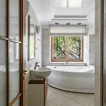 Jacuzzi X Free Parking X Self Check-in 24x7 By H&h Daire