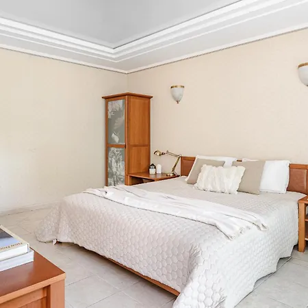 Apartament Jacuzzi X Free Parking X Self Check-in 24x7 By H&h Wilno