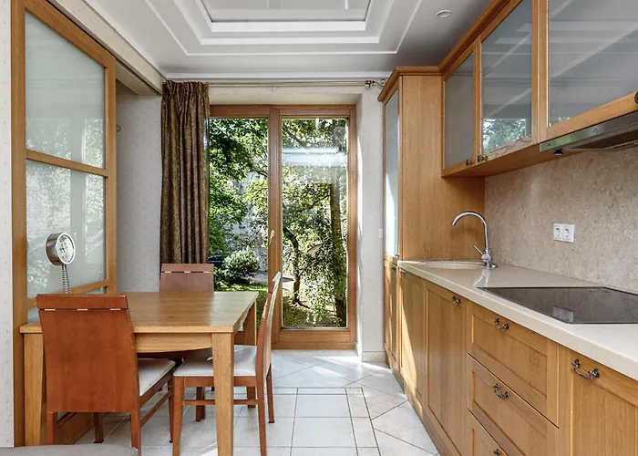 Apartamento Jacuzzi X Free Parking X Self Check-in 24x7 By H&h