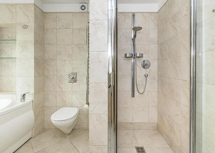 Jacuzzi X Free Parking X Self Check-in 24x7 By H&h *